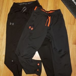 2 pairs under Armour cotton sweats